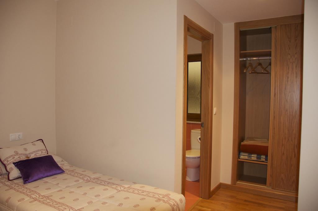 Pension Blasones Sarria Room photo