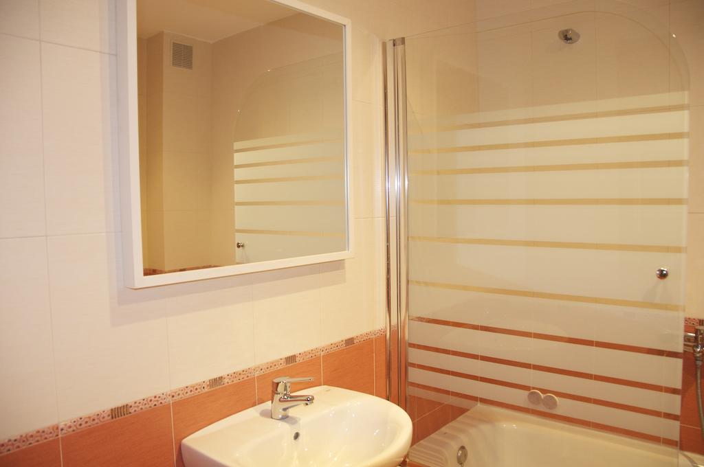 Pension Blasones Sarria Room photo