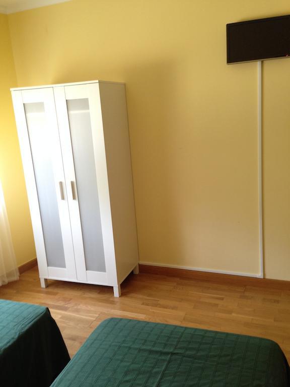 Pension Blasones Sarria Room photo