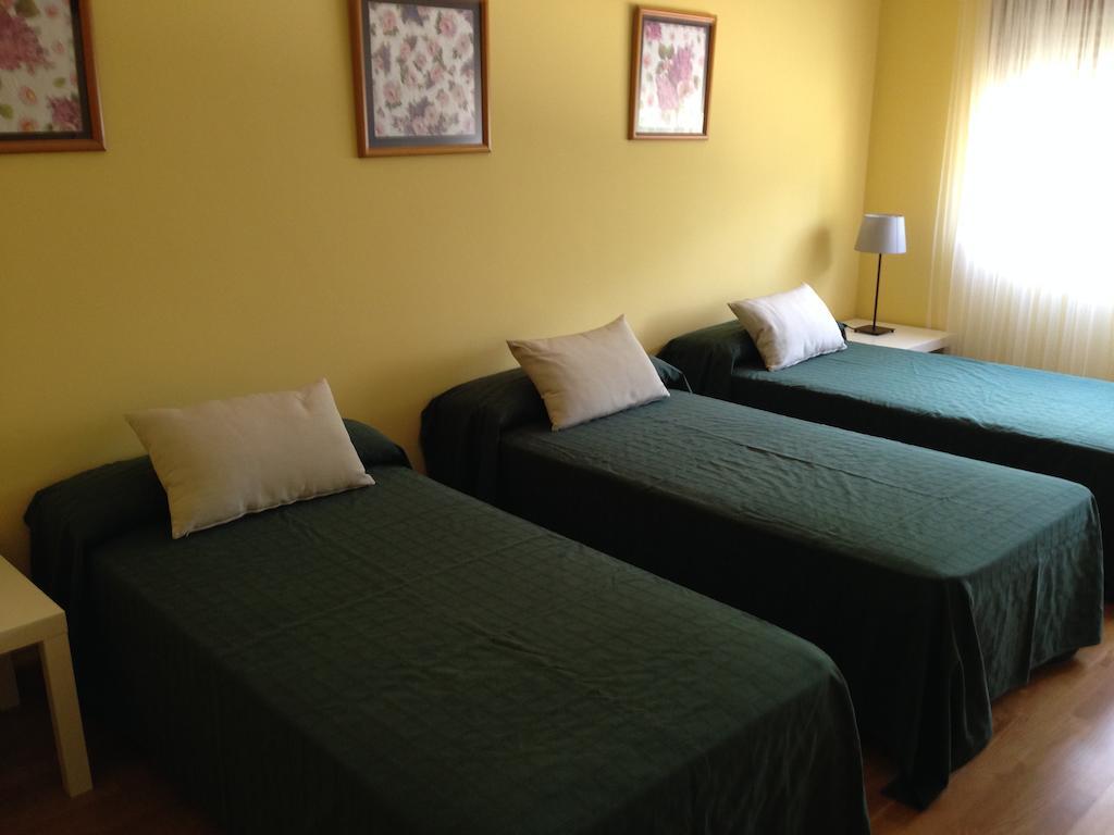Pension Blasones Sarria Room photo